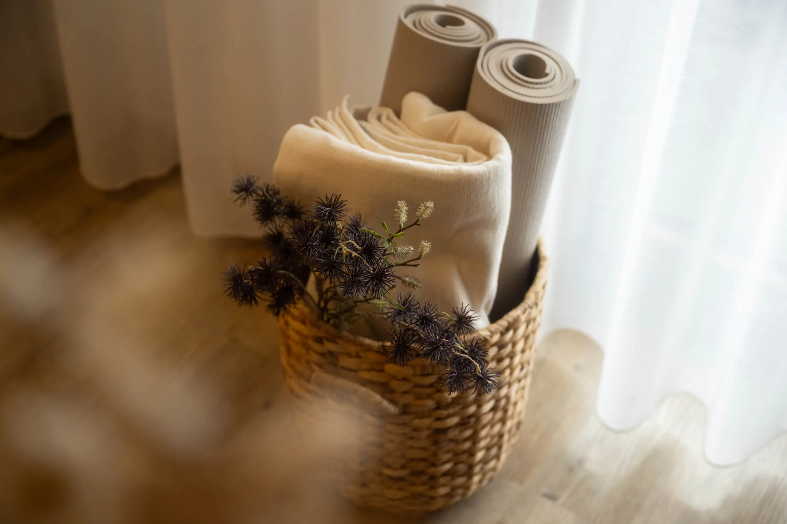 Yogakörbchen mit Matten im stoanmandl Appartement